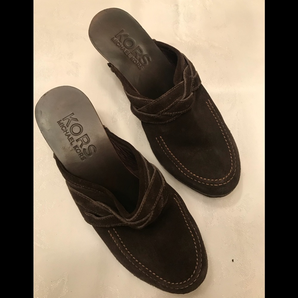 Michael Kora brown suede clogs